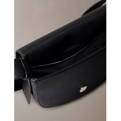 Calvin Klein Bolso de sillín Archive Hardware